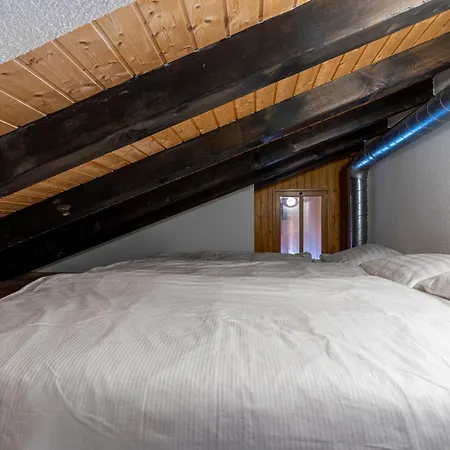 Melezes S 040 - Lift 6 Pers Veysonnaz